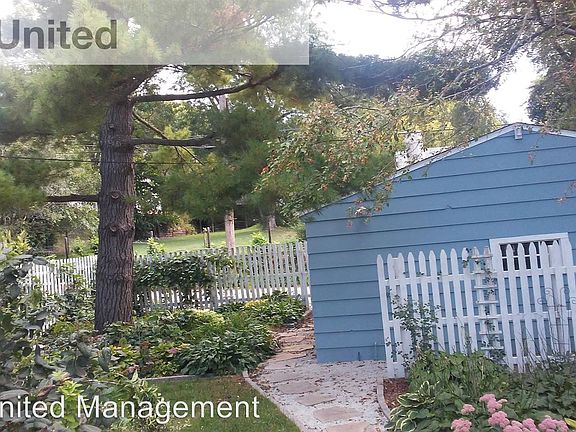 4th image of 3436 Douglas St