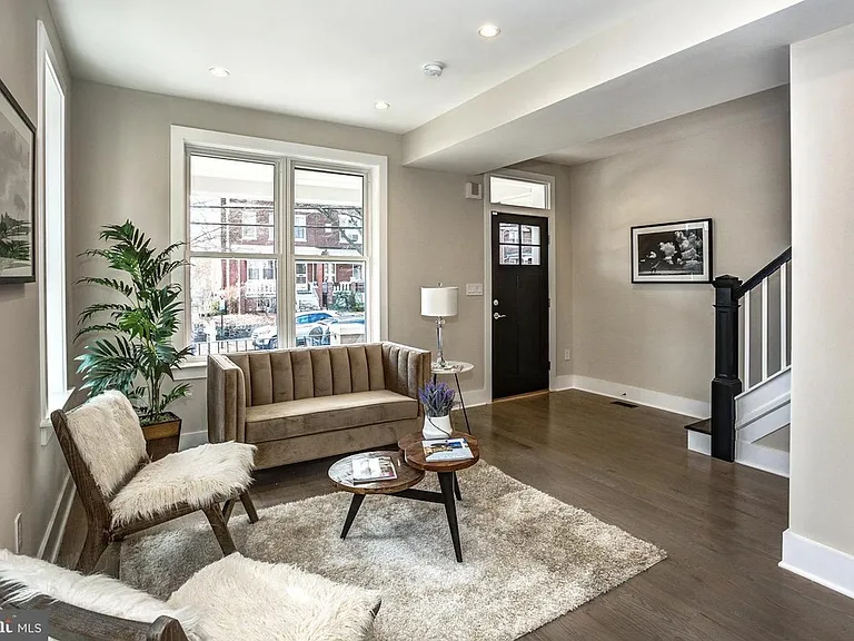 505 Nicholson St NW — Photo 8