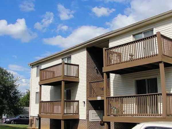Autumn Ridge Apartments — Photo 3