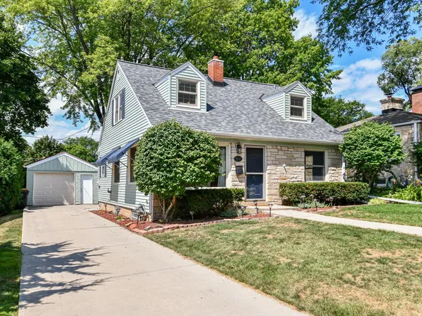2551 North 80th STREET, Wauwatosa, WI 53213