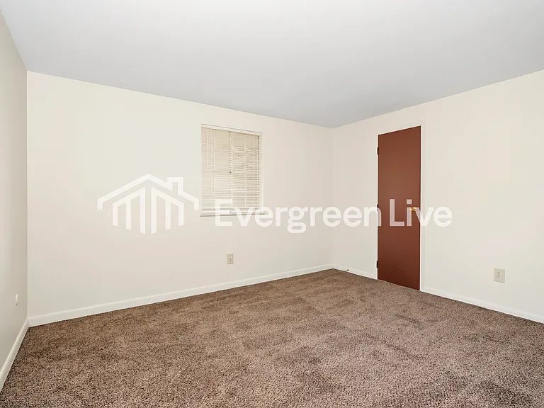 3682 Paris Blvd — Photo 8