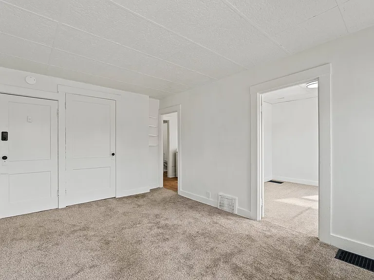 1230 Delta Blvd — Photo 2