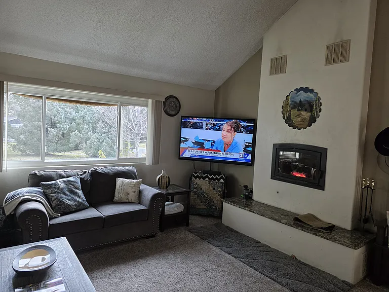 319 Bowline Ct — Photo 4