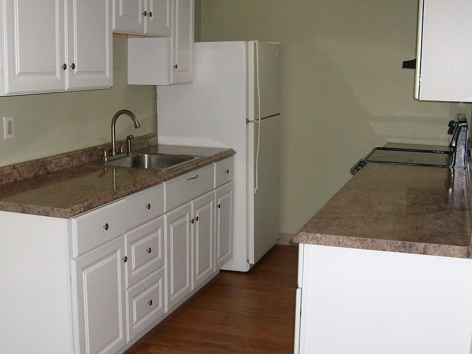 2nd image of 2417 E 20th St