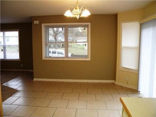 5th image of 609 N 12th St