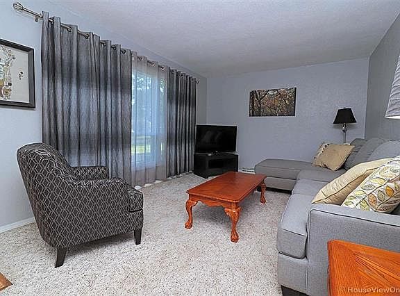 4th image of 745 Claymont Dr