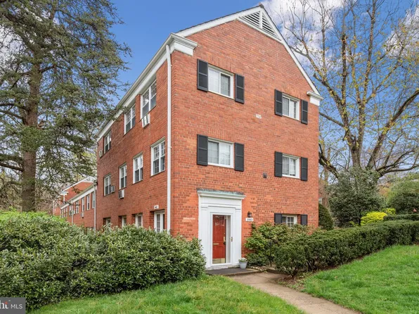 3463 Martha Custis Dr, Alexandria, VA 22302