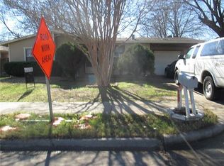 2012 Brookshire St, Arlington, TX 76010