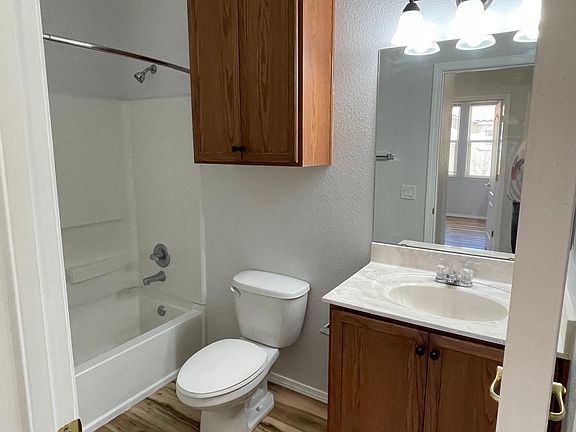 3rd image of 601 Menaul Blvd NE Unit 3601