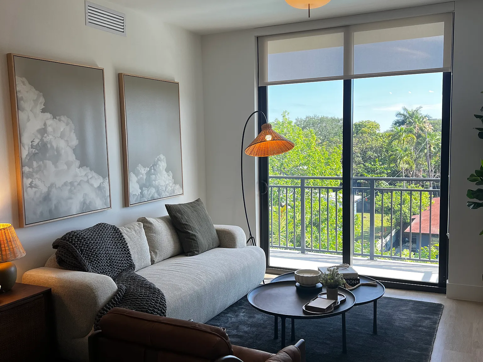 2 bed, 1020 sqft, $2,590 — Photo 3