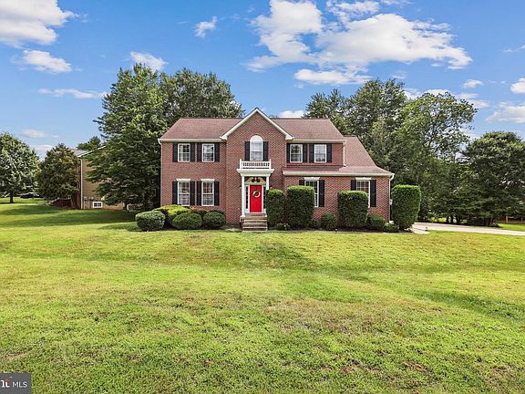 2nd image of 2404 Berry Thicket Ct