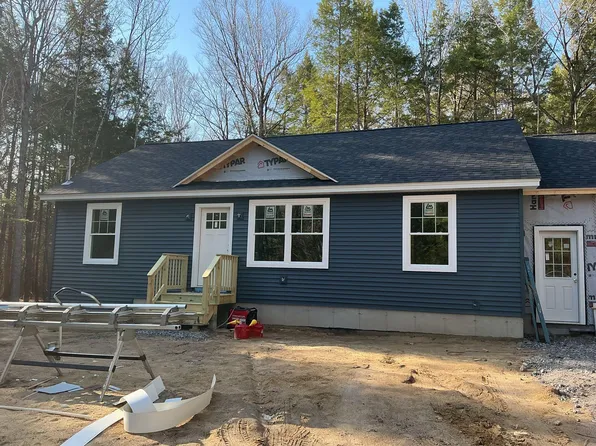 28 Beechwood Lane, Bridgton, ME 04009
