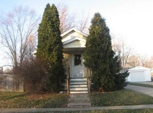 364 Bon Air Ave, Elyria, OH 44035