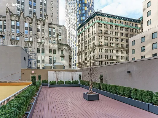 Rented by Sotheby's International Realty | media 23