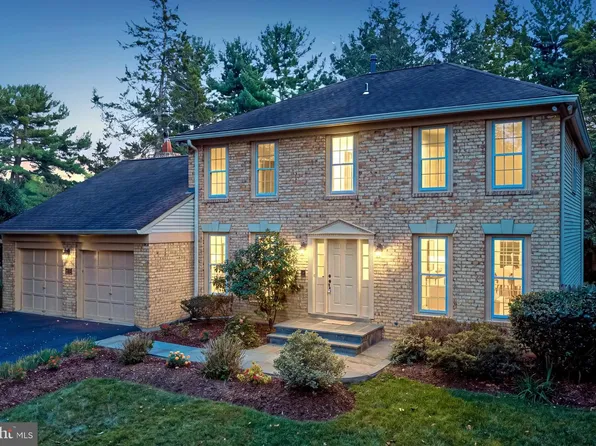1102 Bettstrail Way, Rockville, MD 20854
