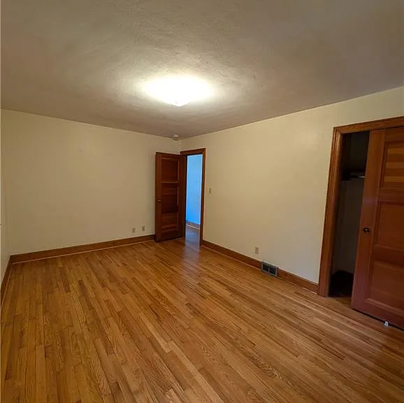 4720 Haywood Dr — Photo 22