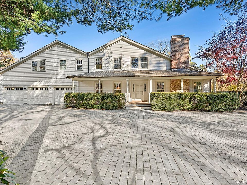 1st image of 8 East Ridge Court