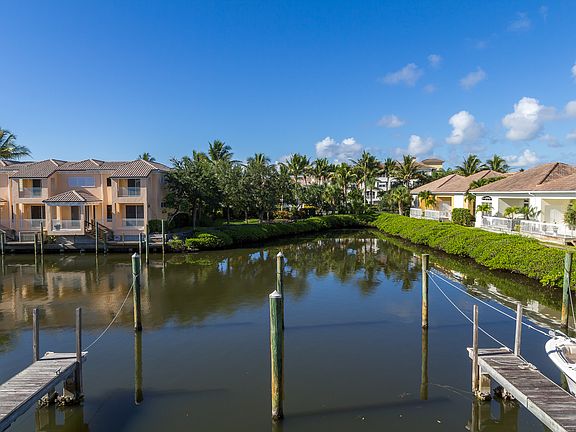 4th image of 1285 Marina Village Cir