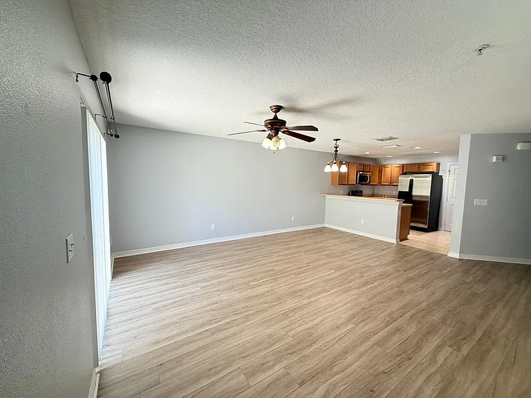 290 Glowing Peace Ln #52 — Photo 5