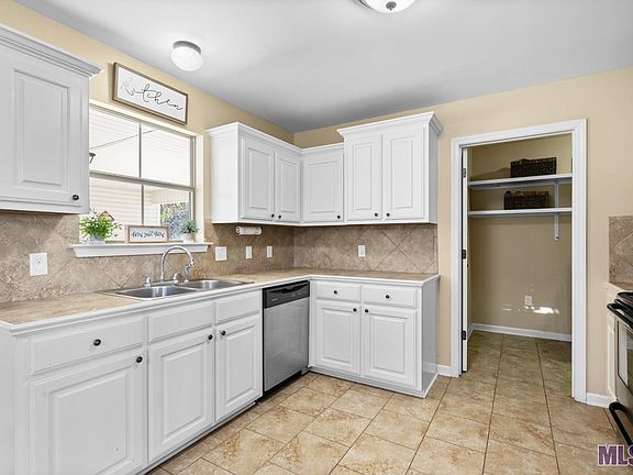 5th image of 33712 Crosscreek Dr