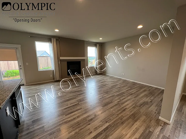 006 Living Room (1)_06082022