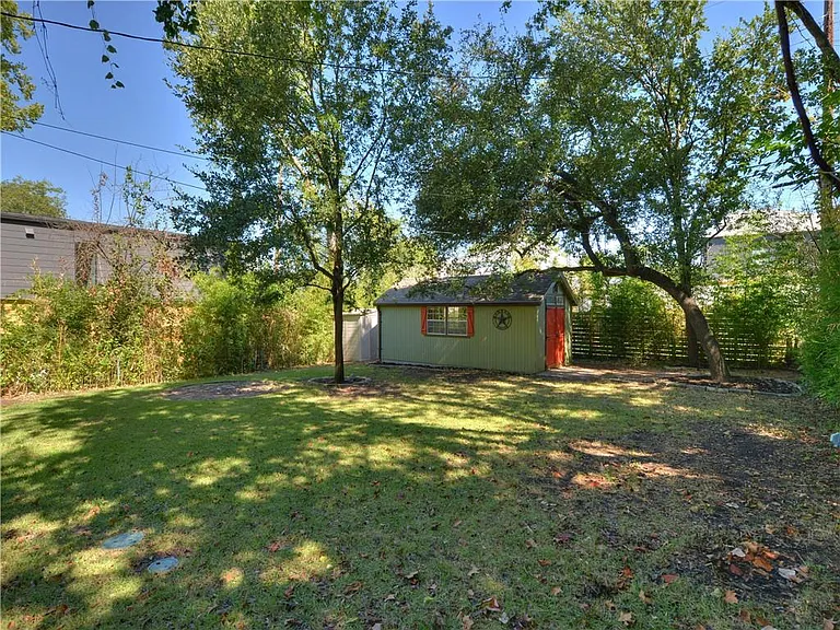 208 Braeswood Rd — Photo 21