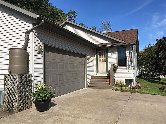 2nd image of S3529 Grawe Ln