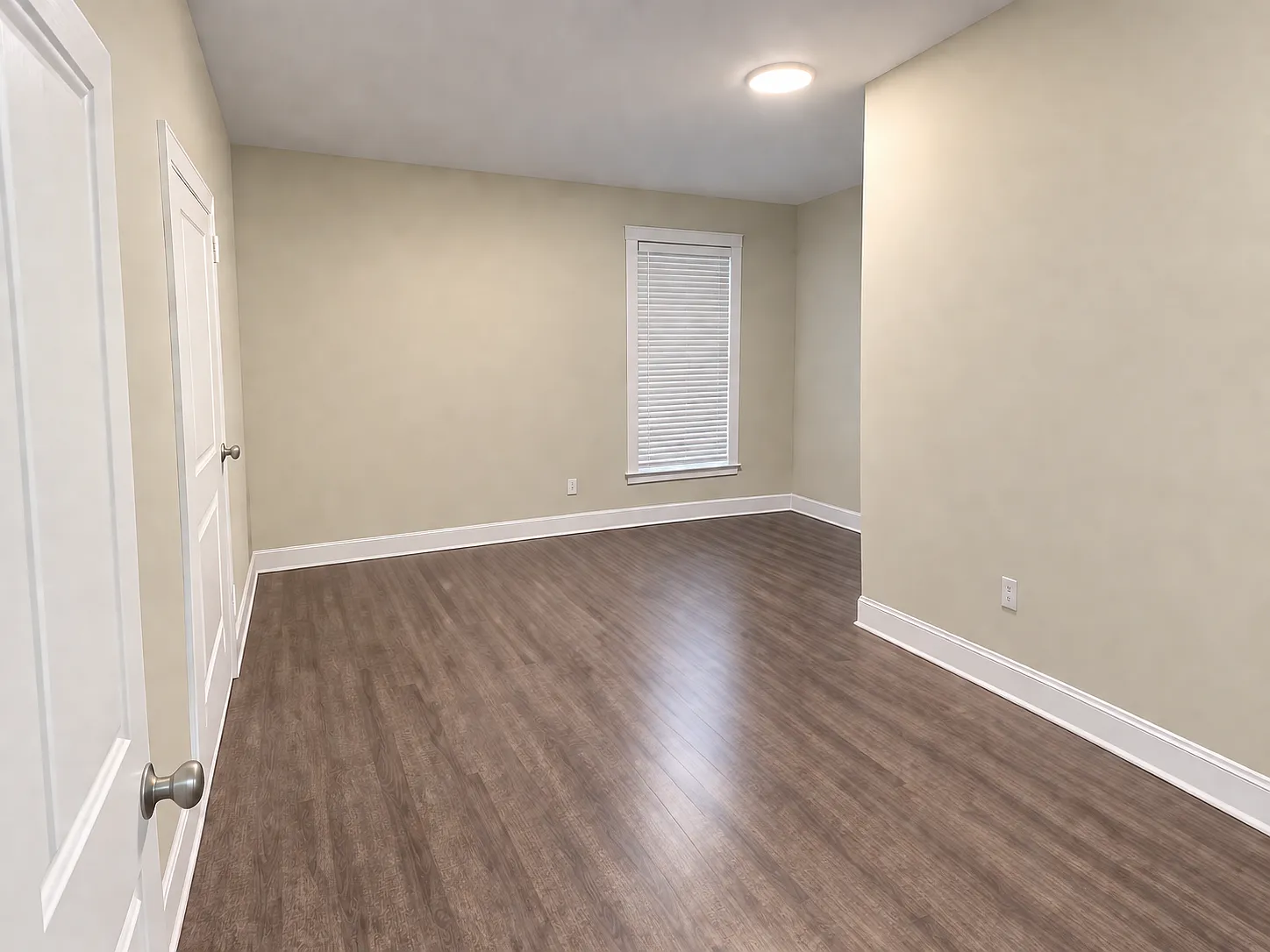4 bed, 1600 sqft, $2,250 — Photo 2