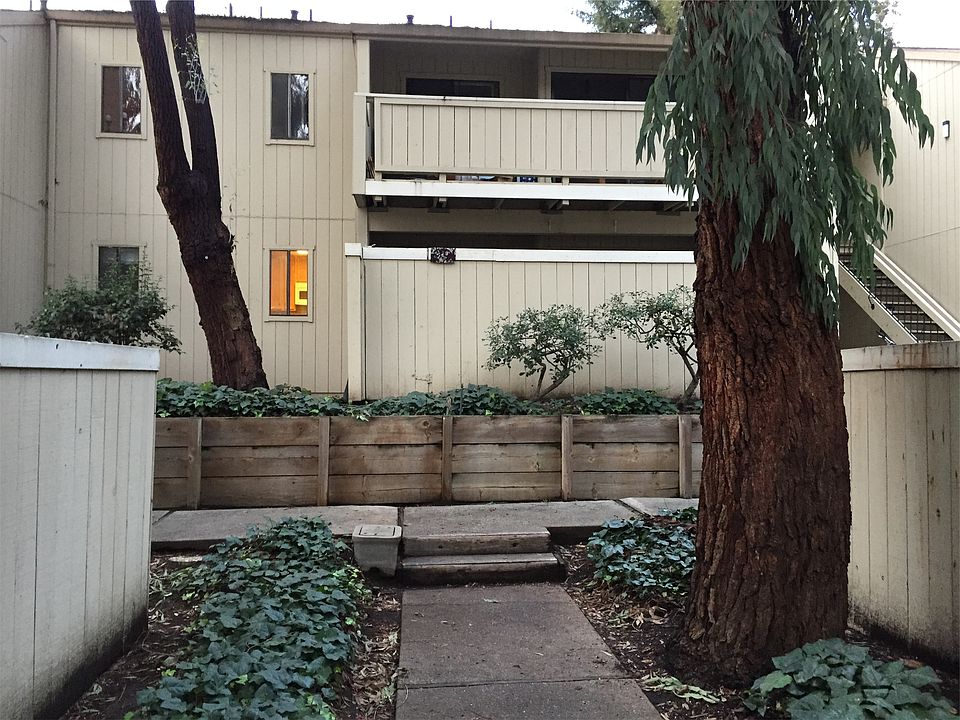 1st image of 3009 Kaiser Dr Unit E