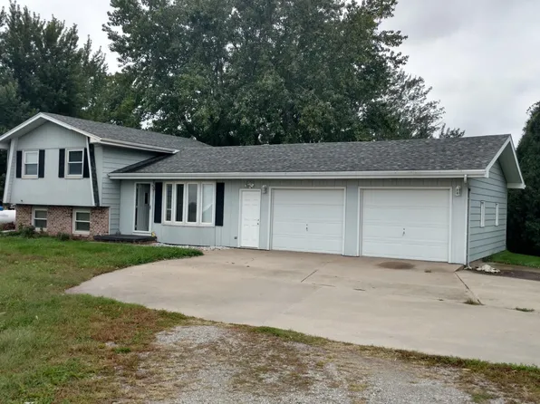 5101 Highway S74 S, Newton, IA 50208
