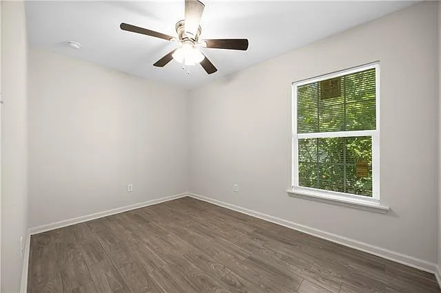 2443 N Miro St — Photo 9