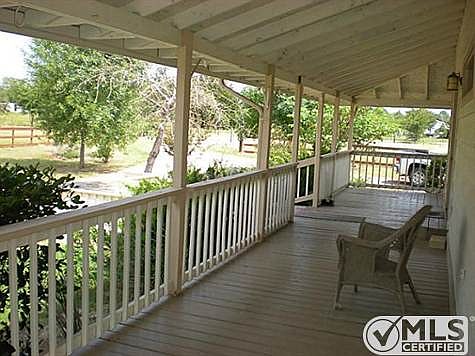 4th image of 1100 County Road 3106