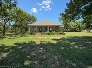 8155 N Highway 71, Alma, AR 72921