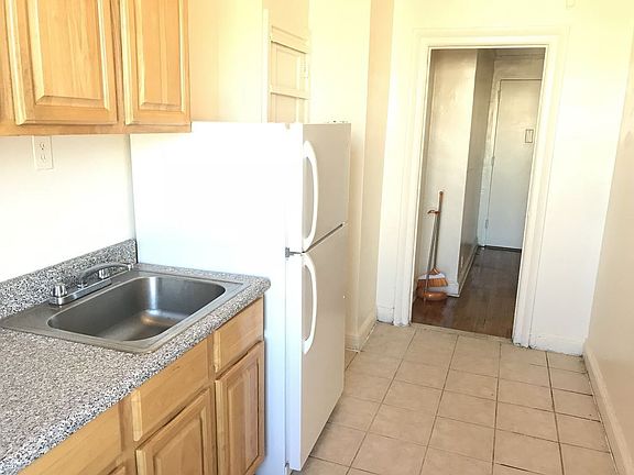 4th image of 280 E 21st St APT 6H