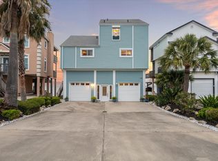 251 Isles End Rd, Tiki Island, TX 77554