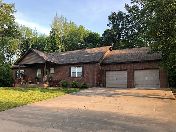 3rd image of 15304 Woodcreek Dr