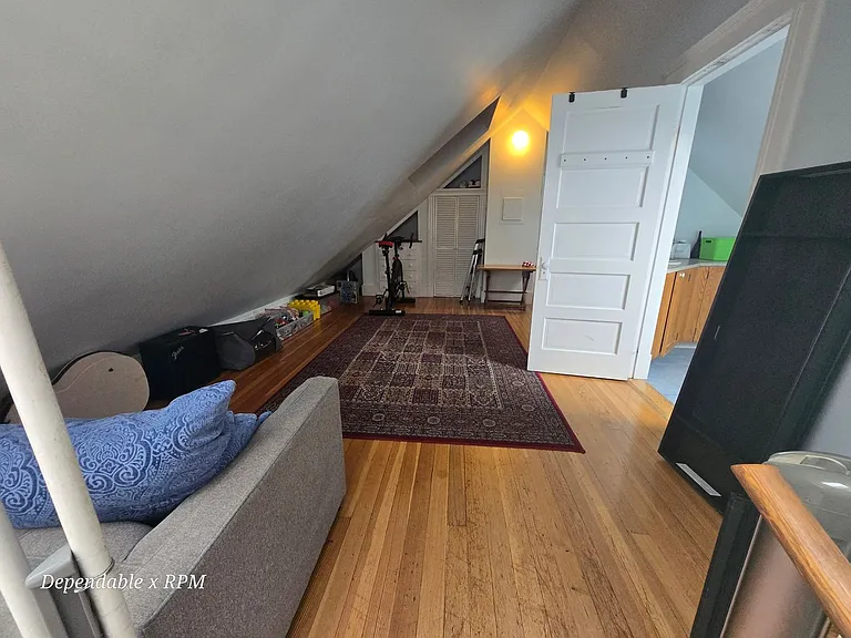 19-21 Granville Rd. — Photo 12