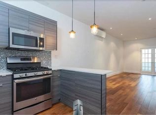 207 N 6th St APT 2R, Brooklyn, NY 11211