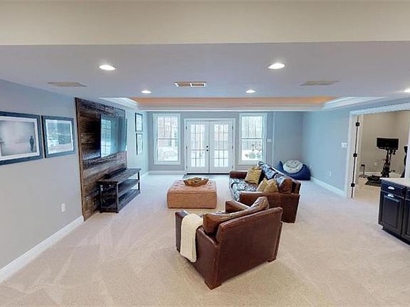 5th image of 406 Granville Pl