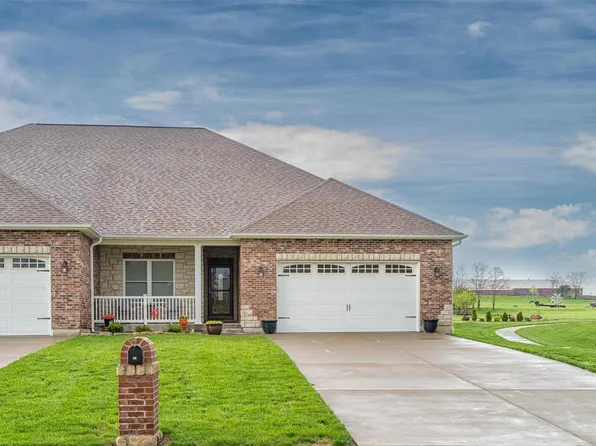 451 Legacy Ln, Villa Ridge, MO 63089