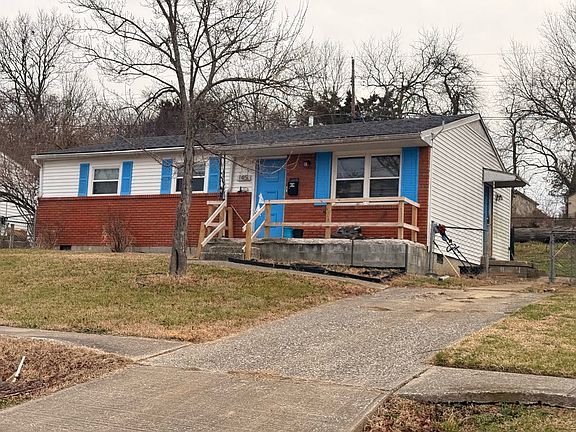 5th image of 145 Hickory Dr