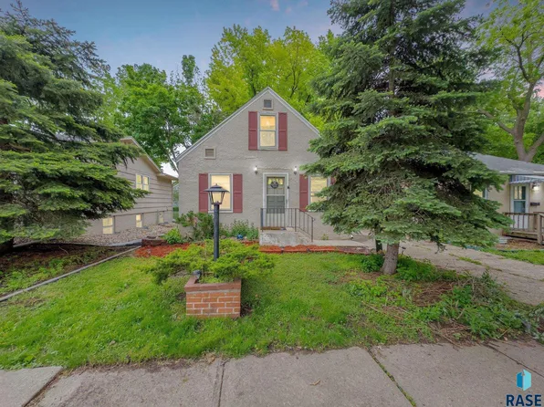 1808 S Menlo Ave, Sioux Falls, SD 57105