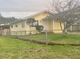 1095 Sanford St, Coos Bay, OR 97420