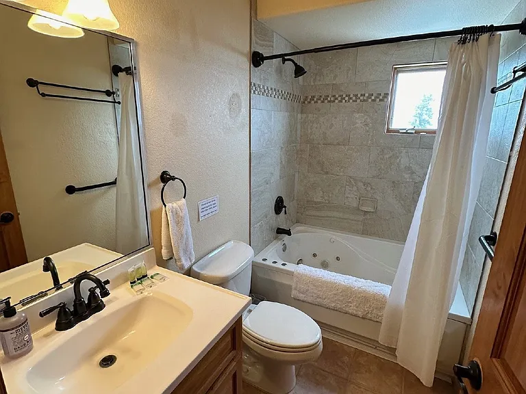 21655 Chicago Creek Rd — Photo 12