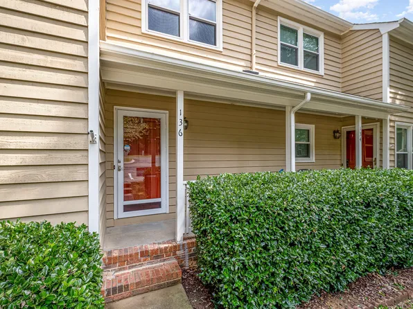 136 Timber Ridge Dr, Durham, NC 27713