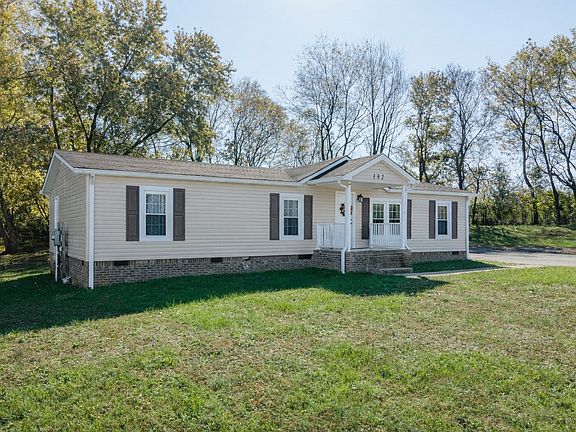 2nd image of 132 Amber Lynn Cir