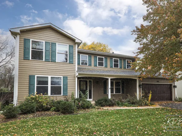117 S Stauffer Dr, Naperville, IL 60540