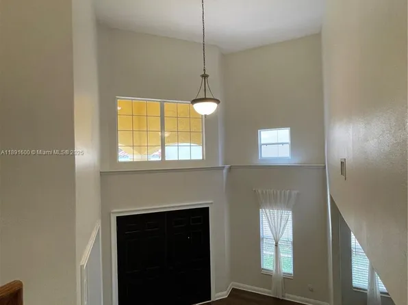 6841 Dolce St, Orlando, FL 32819