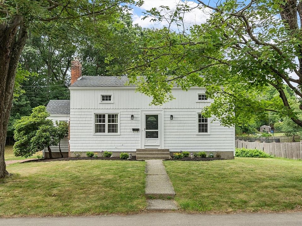 1st image of 108 Kings Grant Rd