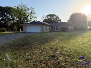 108 Stonefield Ct, Warner Robins, GA 31093